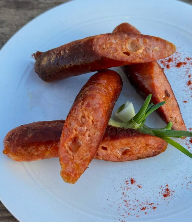 4-Rostilj-kobasica-sa-sirom