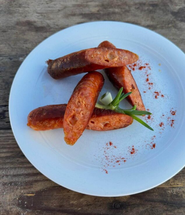 rostilj-kobasice-sir1